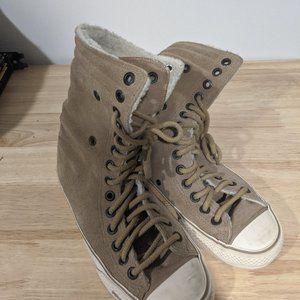 Unionbay beige suede leather women shoes size 8